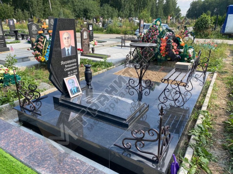 Благоустройство из гранитной плитки