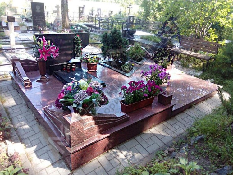 Благоустройство из гранитной плитки